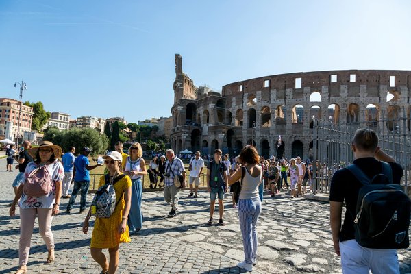 Quelle croisière offre des ateliers de cuisine méditerranéenne avec des chefs italiens?